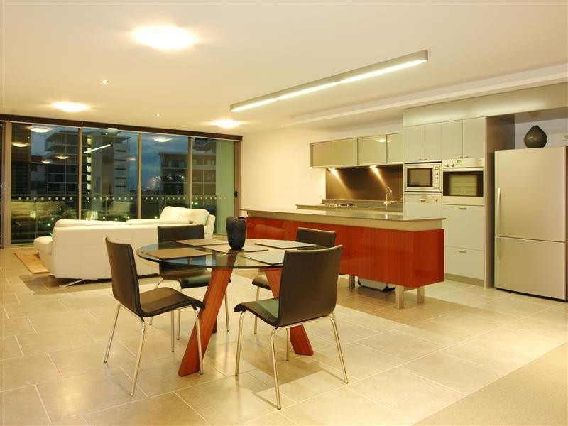 Paradise Point QLD 4216