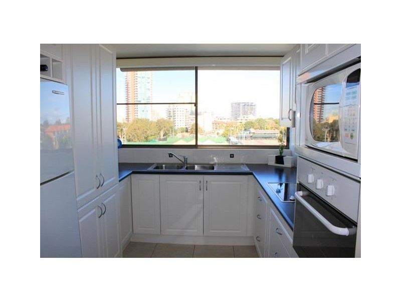 5C Huntington Apartments. 10 Marine Parade, Southport QLD 4215