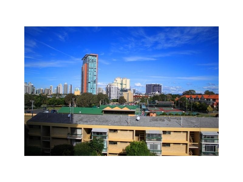 5C Huntington Apartments. 10 Marine Parade, Southport QLD 4215
