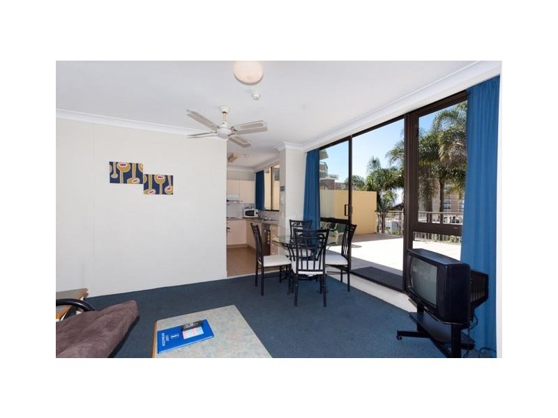 301 La Promenade.18 Orchid Avenue, Surfers Paradise QLD 4217