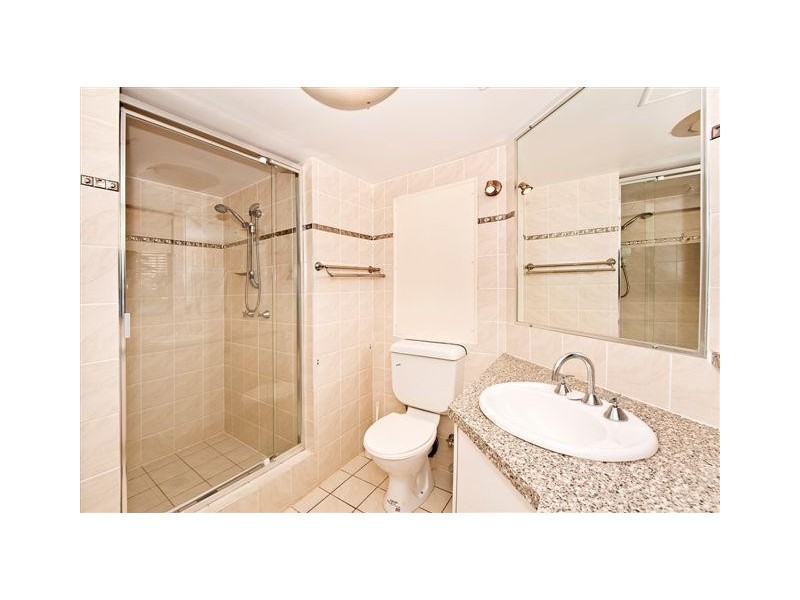 101 Surfers Century. 5 Enderley Avenue, Surfers Paradise QLD 4217