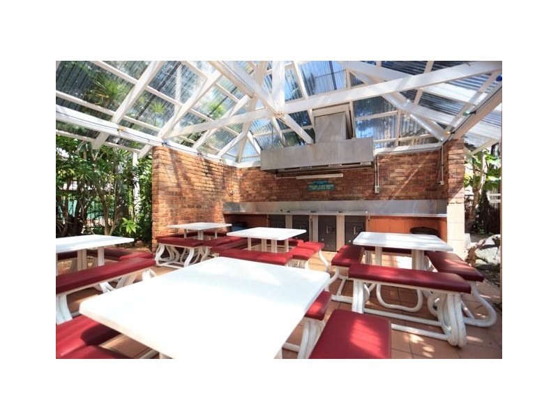 101 Surfers Century. 5 Enderley Avenue, Surfers Paradise QLD 4217