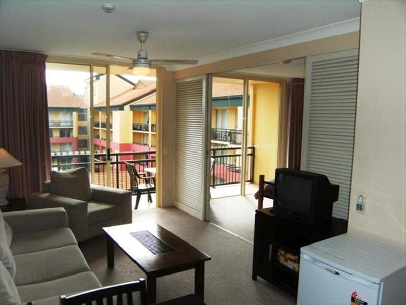 1 Paradise Island, Surfers Paradise QLD 4217