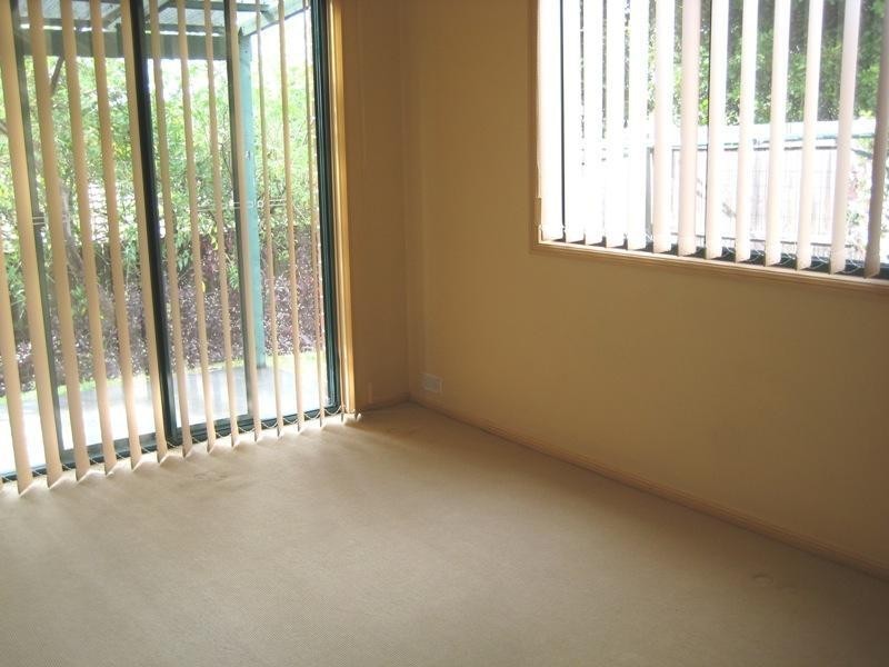 51 Kumbari Avenue, Southport QLD 4215