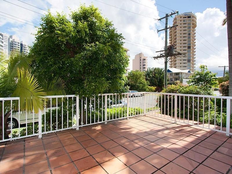 232 Bay Lodge Heights. 35 Palm Avenue, Surfers Paradise QLD 4217