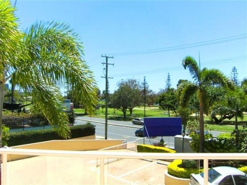 106 Marine Parade, Southport QLD 4215