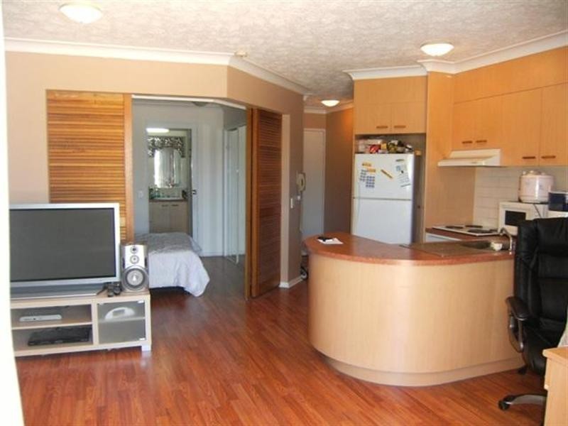 106 Marine Parade, Southport QLD 4215