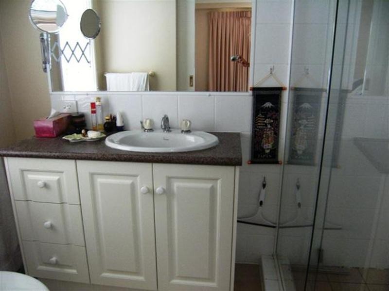9 Albatross Park. 16 Sykes Court, Southport QLD 4215