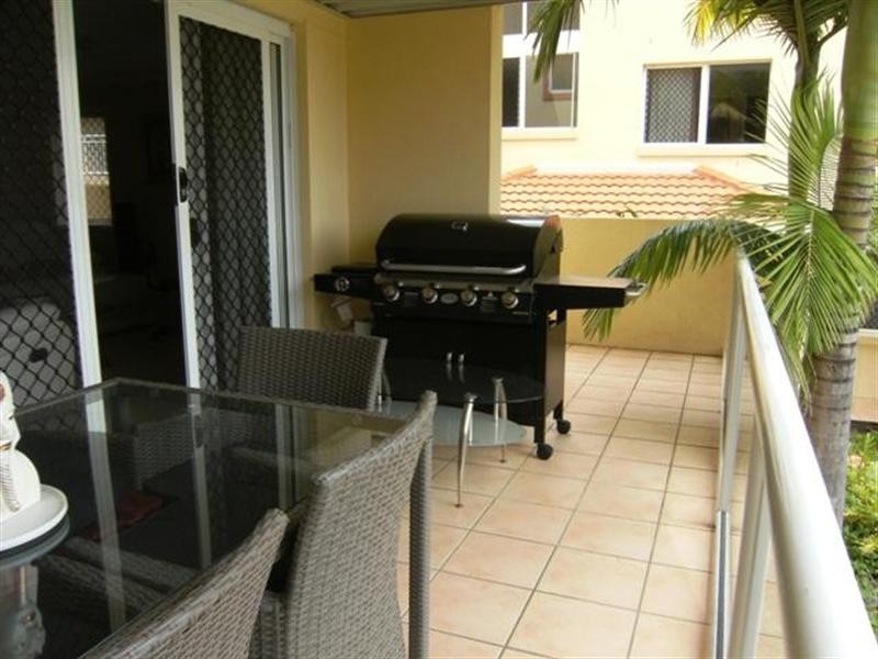 9 Albatross Park. 16 Sykes Court, Southport QLD 4215