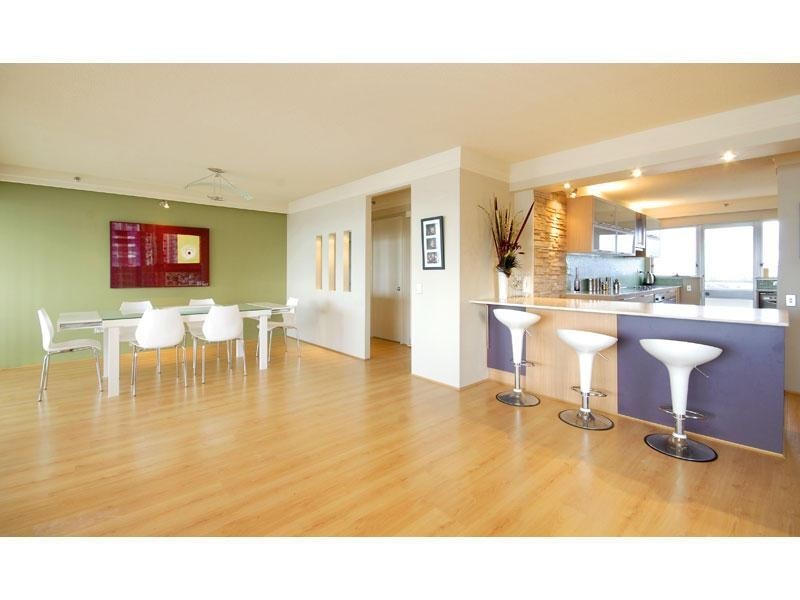 7 Fern Street, Surfers Paradise QLD 4217