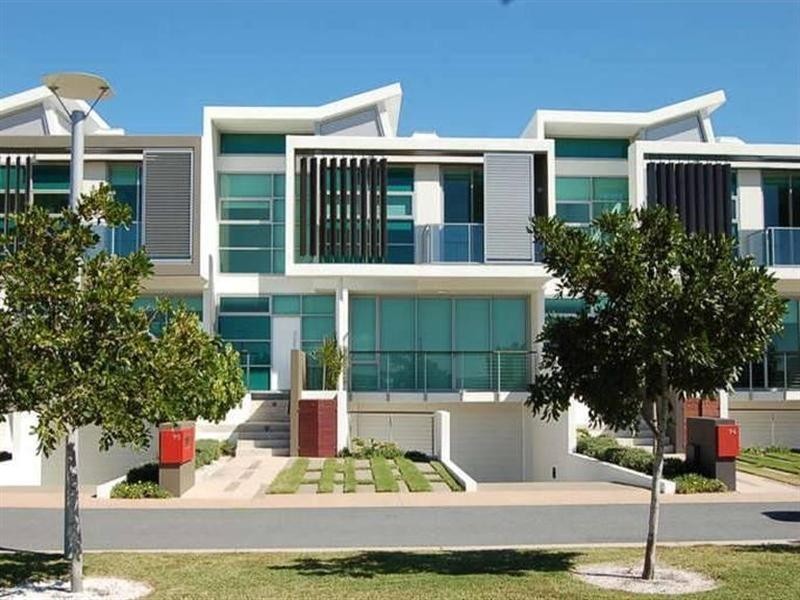 Paradise Point QLD 4216