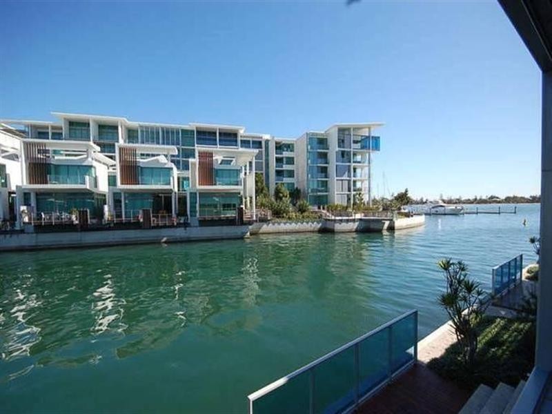 Paradise Point QLD 4216