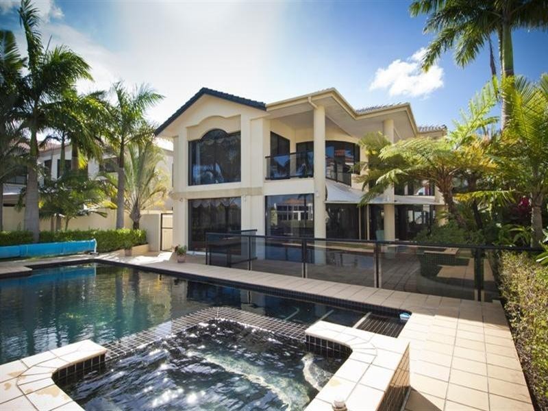 Hope Island QLD 4212