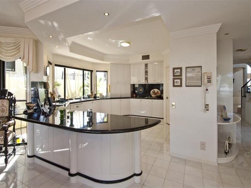 Hope Island QLD 4212