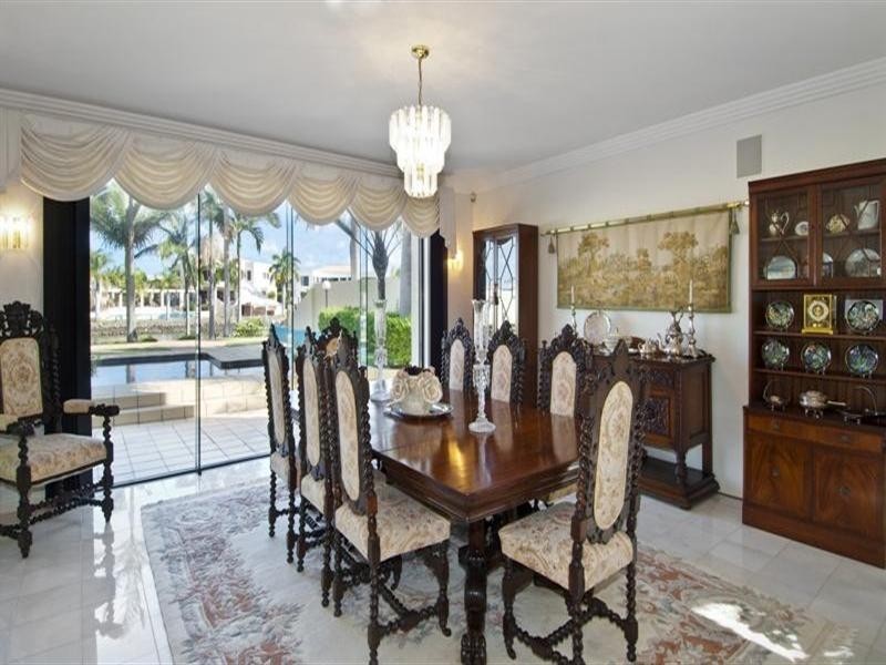 Hope Island QLD 4212