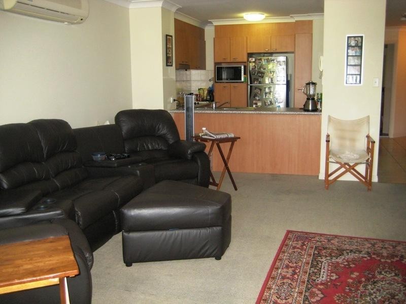 392 Marine Parade, Labrador QLD 4215