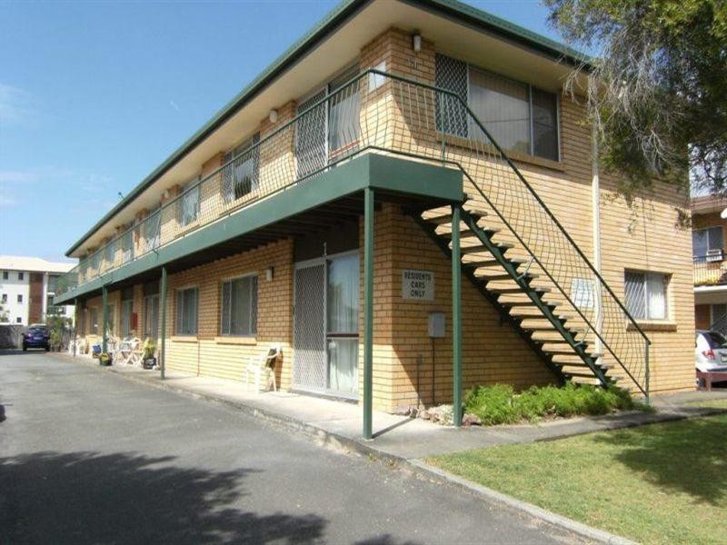 39 Middle Street, Labrador QLD 4215