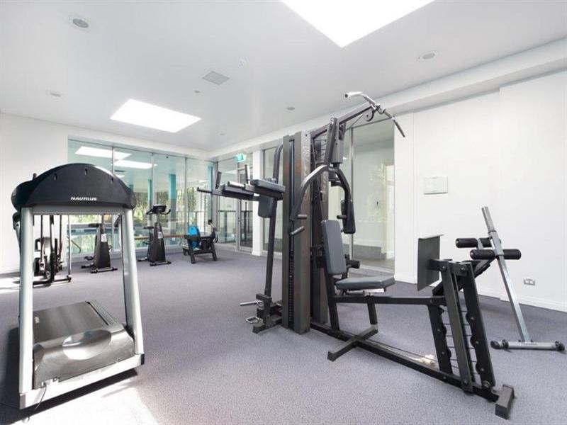 3 Como Crescent, Southport QLD 4215