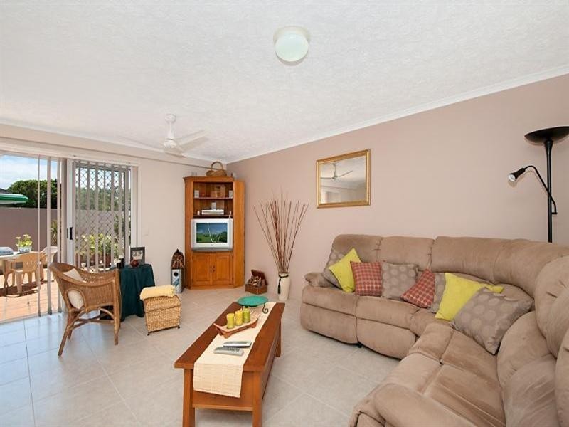 12 Whiting Street, Labrador QLD 4215