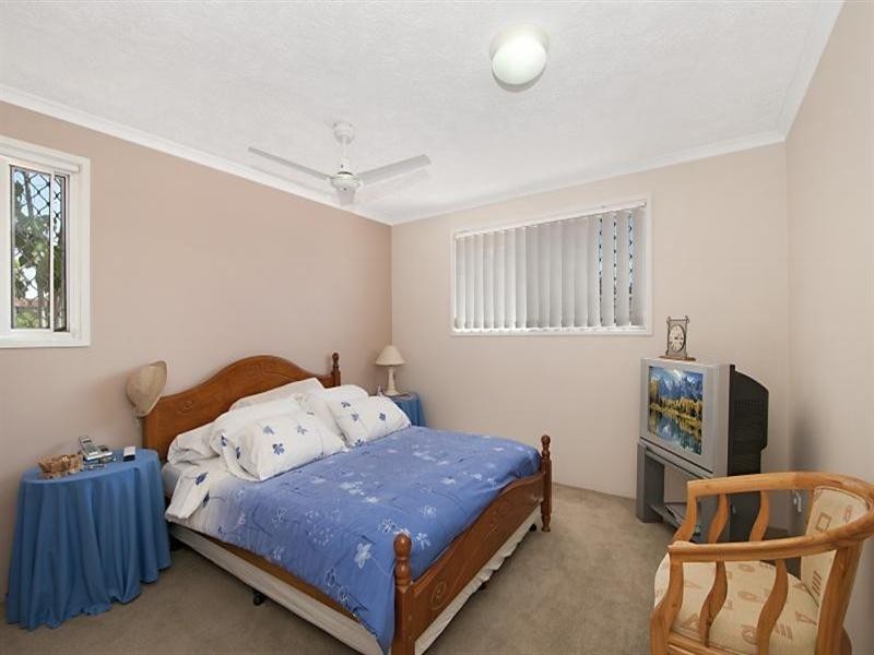 12 Whiting Street, Labrador QLD 4215