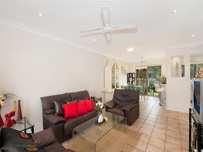 21 Usher Avenue, Labrador QLD 4215