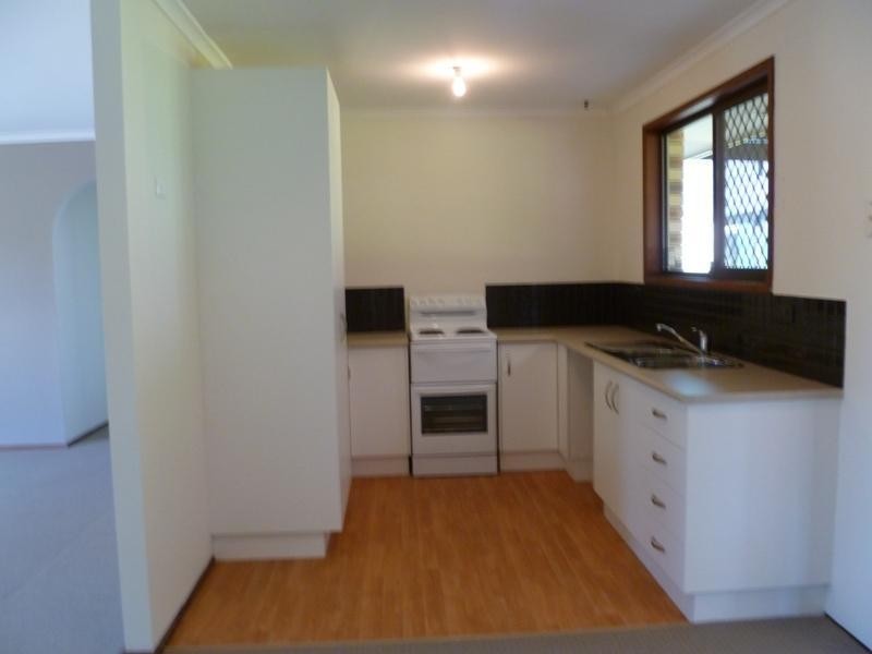 52 Numeralla Avenue, Ashmore QLD 4214