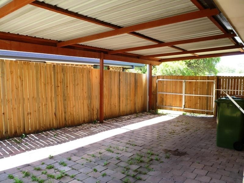 52 Numeralla Avenue, Ashmore QLD 4214