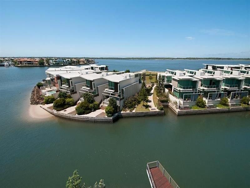 Paradise Point QLD 4216