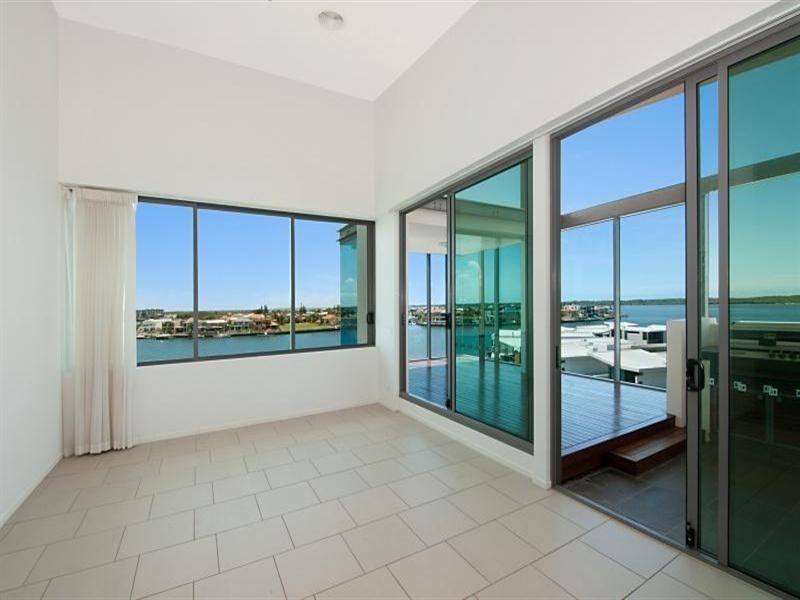 Paradise Point QLD 4216