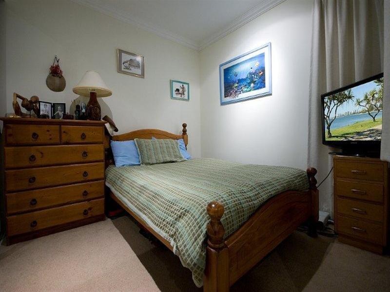 212 Marine Parade, Labrador QLD 4215