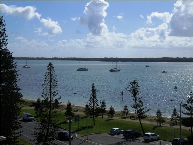 484 Marine Parade, Southport QLD 4215