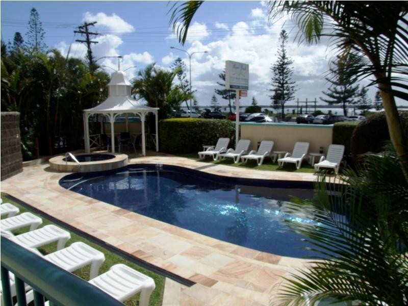 484 Marine Parade, Southport QLD 4215