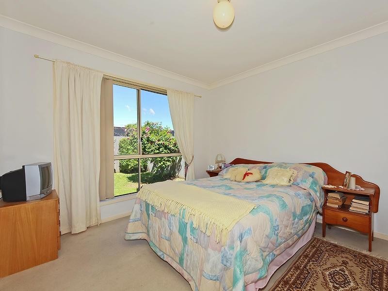 6 Crystal Reef Drive, Coombabah QLD 4216