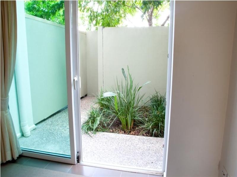 18 Rose Street, Southport QLD 4215