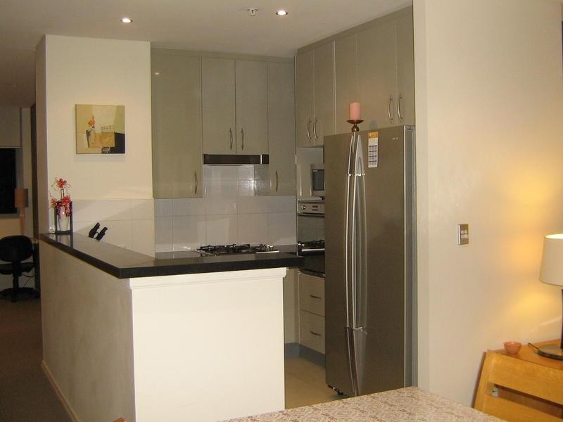 416 3 Como Crescent, Southport QLD 4215