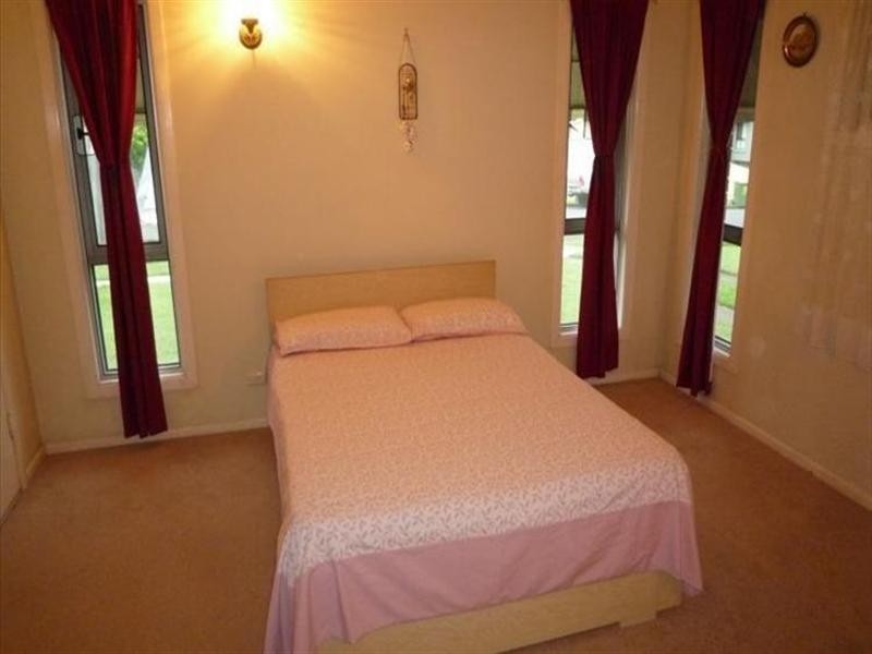 6 Kenmar Street, Labrador QLD 4215