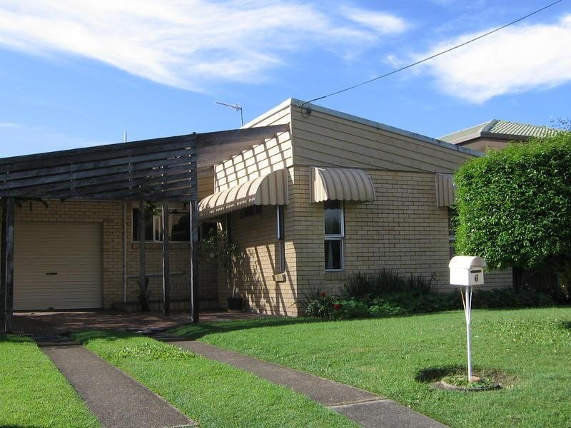 6 Kenmar Street, Labrador QLD 4215