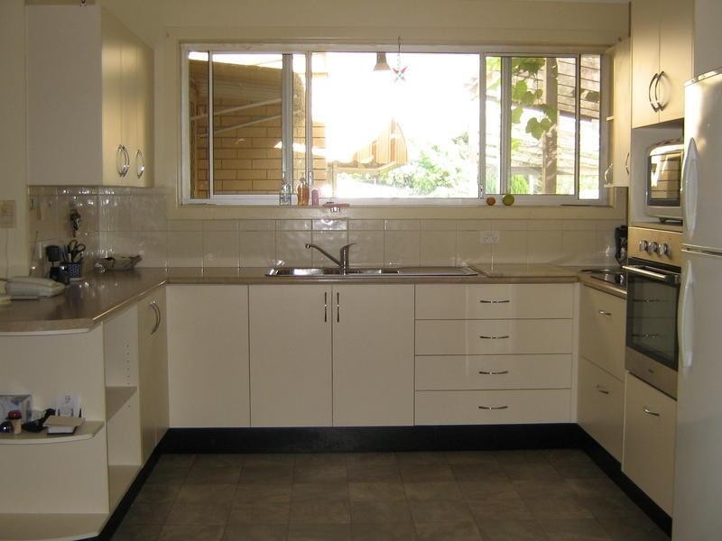 6 Kenmar Street, Labrador QLD 4215