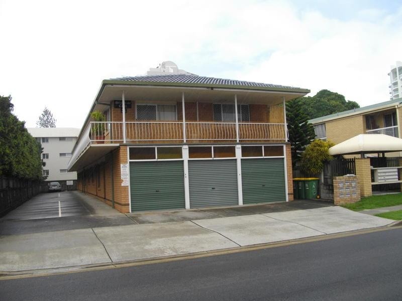 31 Frank Street, Labrador QLD 4215