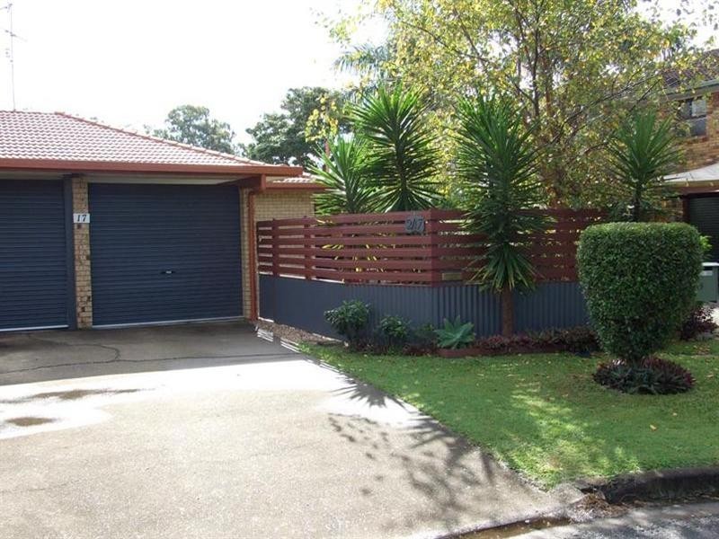 17 Royal Palm Court, Southport QLD 4215