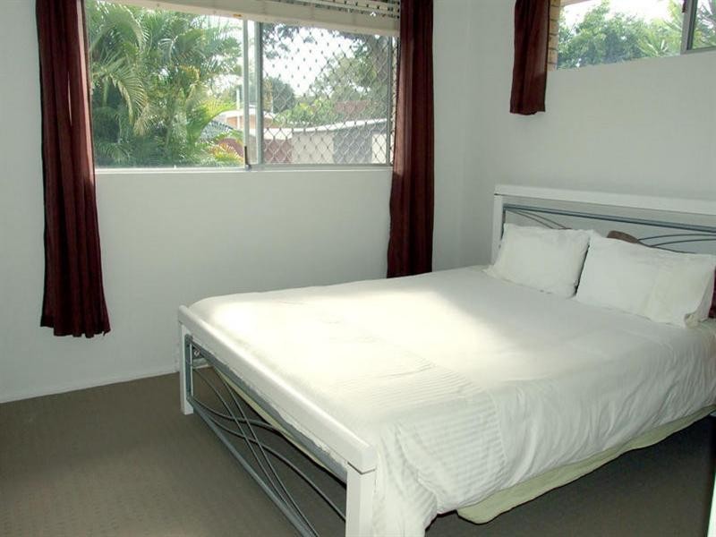 17 Royal Palm Court, Southport QLD 4215