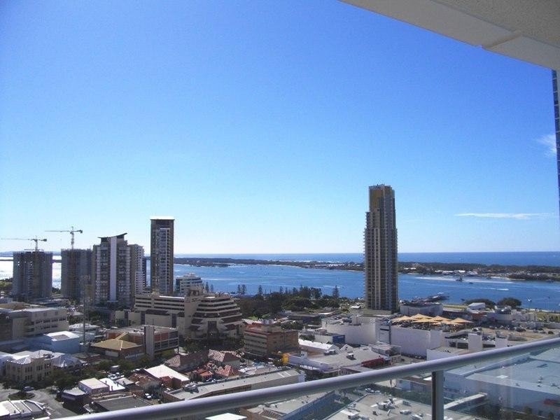9 Lawson Street, Southport QLD 4215
