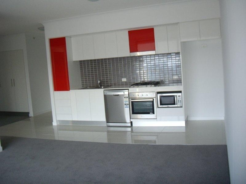 9 Lawson Street, Southport QLD 4215