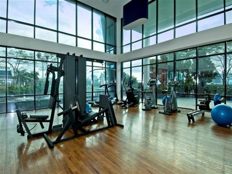 9 Lawson Street, Southport QLD 4215