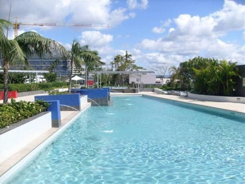 9 Lawson Street, Southport QLD 4215