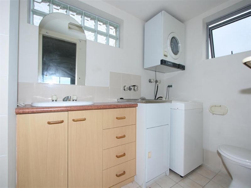 106 Marine Parade, Southport QLD 4215