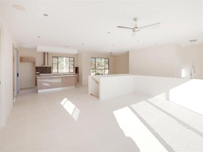 51 Canada Place, Arundel QLD 4214