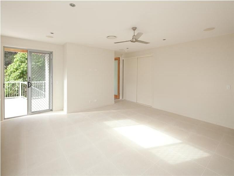 51 Canada Place, Arundel QLD 4214