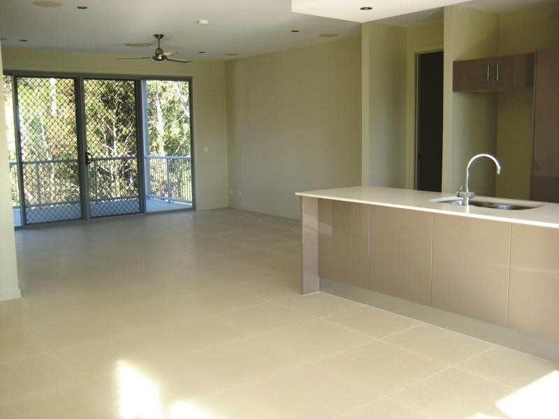 51 Canada Place, Arundel QLD 4214