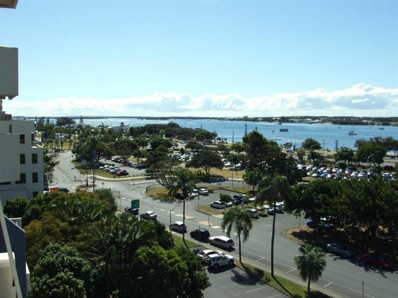 7F 10 Marine Parade, Southport QLD 4215